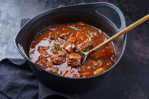 Hirschgulasch Rezept mit Rotwein